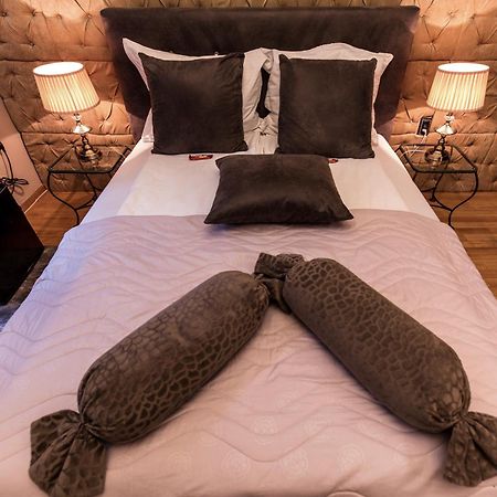 Ben Akiba Luxury Suites Belgrado Quarto foto